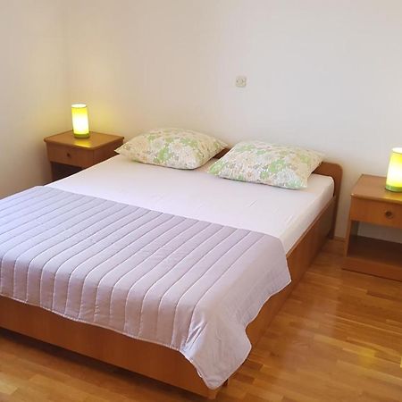 Apartments Edita Makarska Bagian luar foto