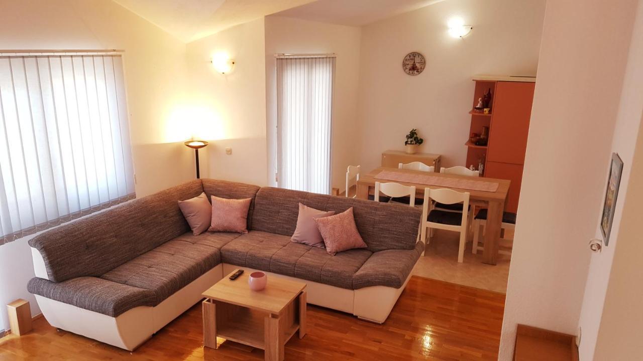 Apartments Edita Makarska Bagian luar foto