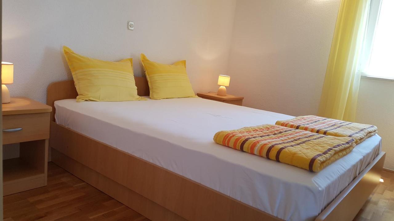 Apartments Edita Makarska Bagian luar foto