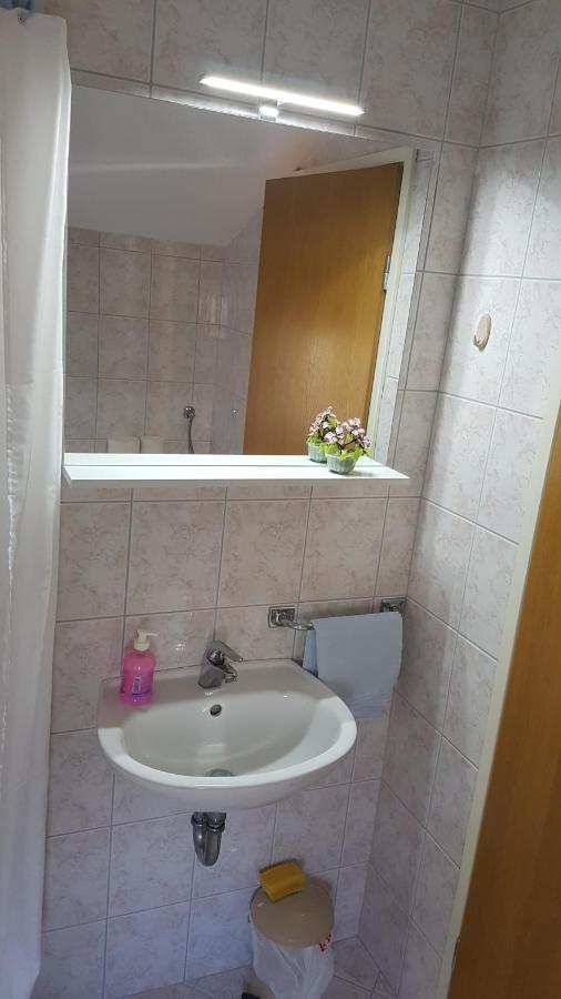 Apartments Edita Makarska Bagian luar foto