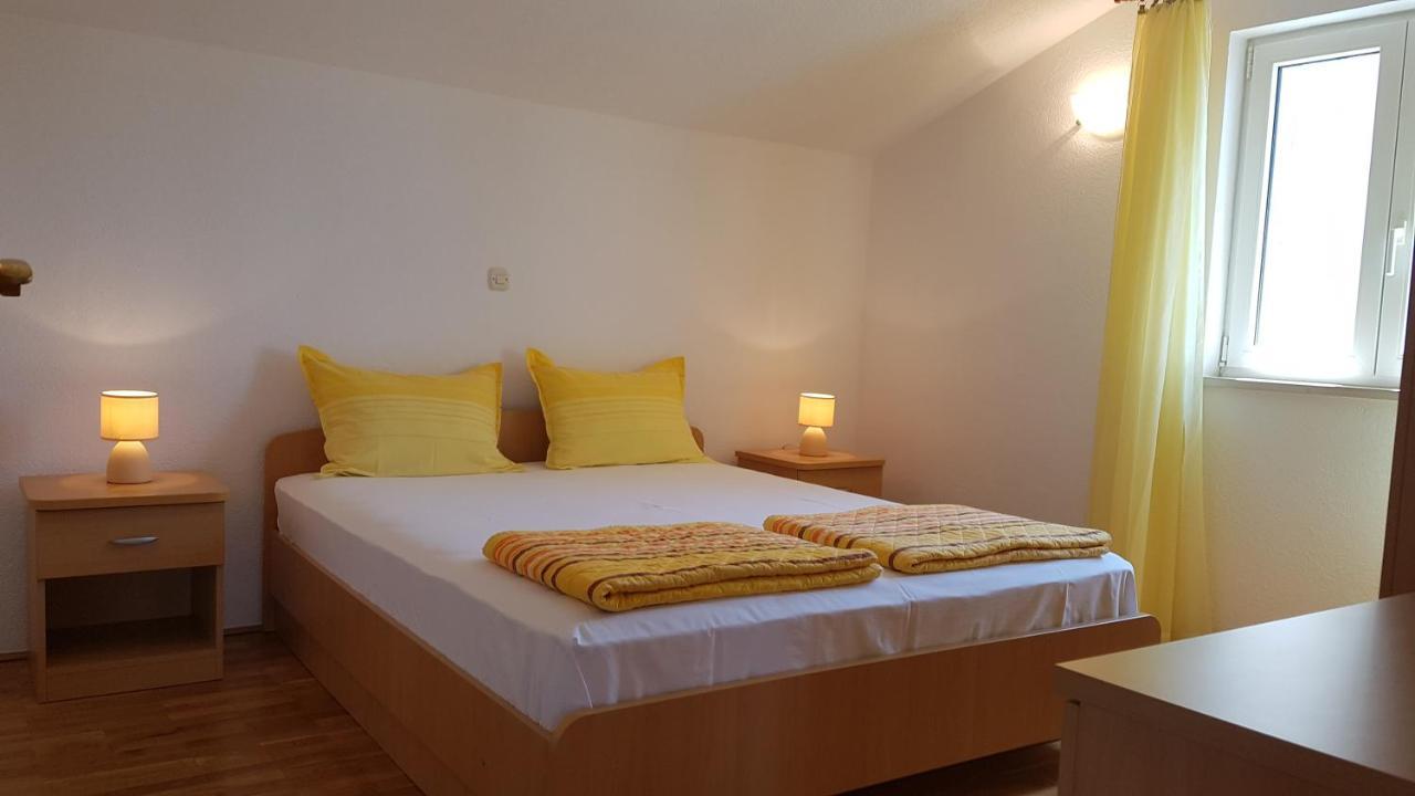 Apartments Edita Makarska Bagian luar foto