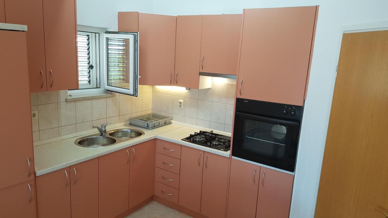 Apartments Edita Makarska Bagian luar foto