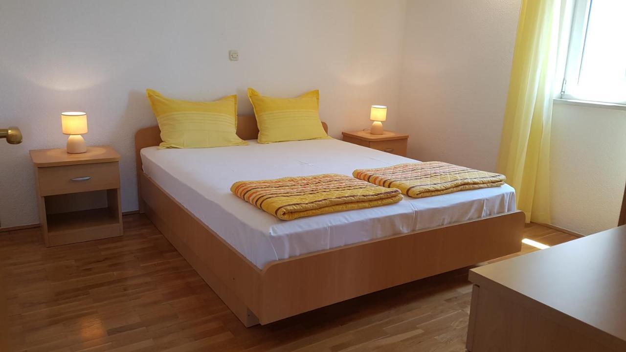 Apartments Edita Makarska Bagian luar foto