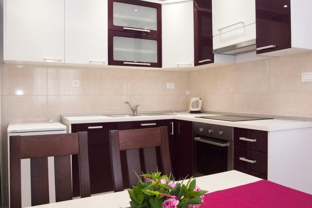Apartments Edita Makarska Bagian luar foto