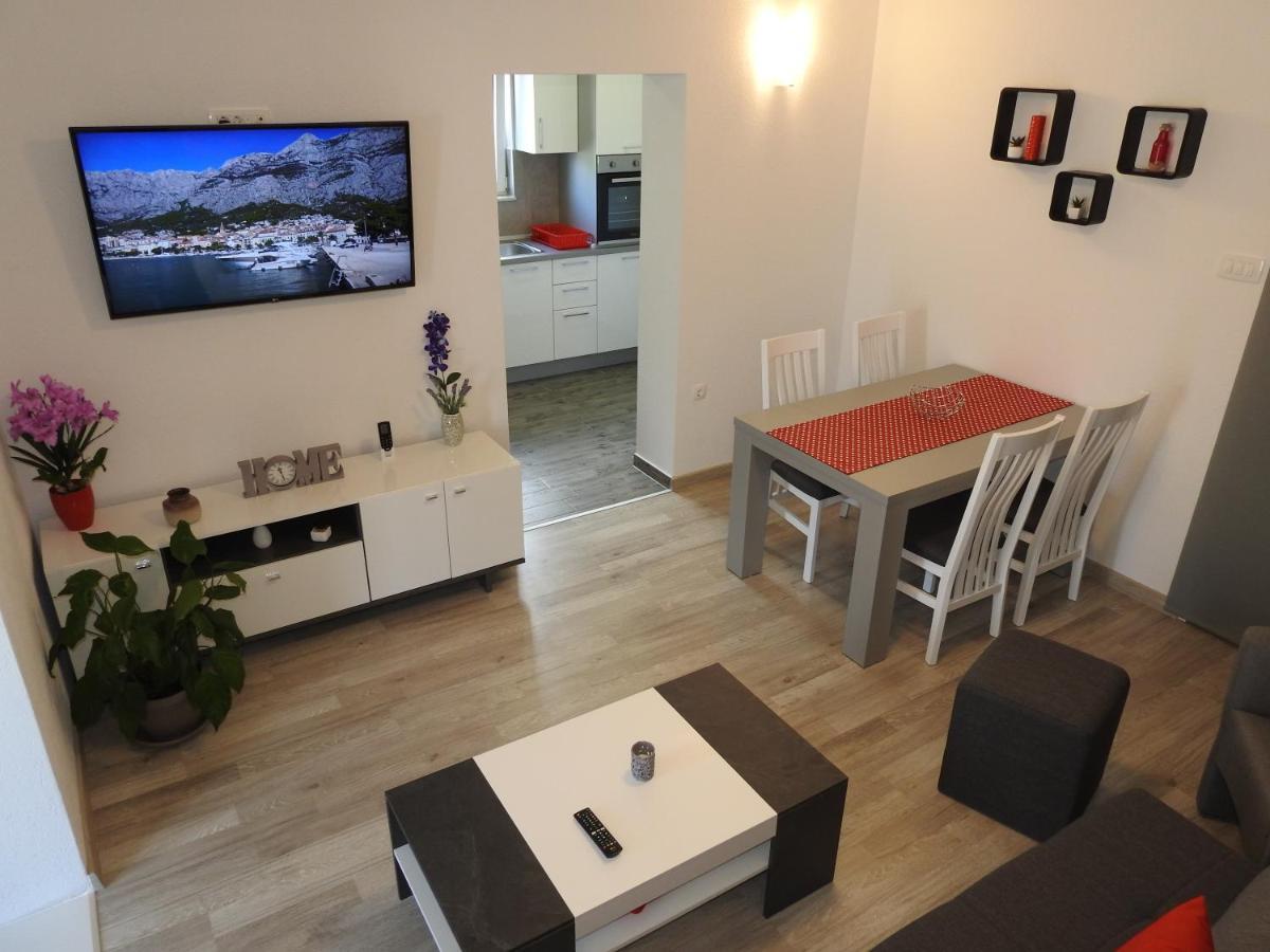 Apartments Edita Makarska Bagian luar foto