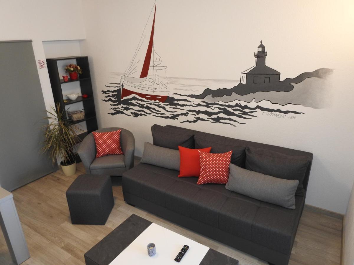 Apartments Edita Makarska Bagian luar foto